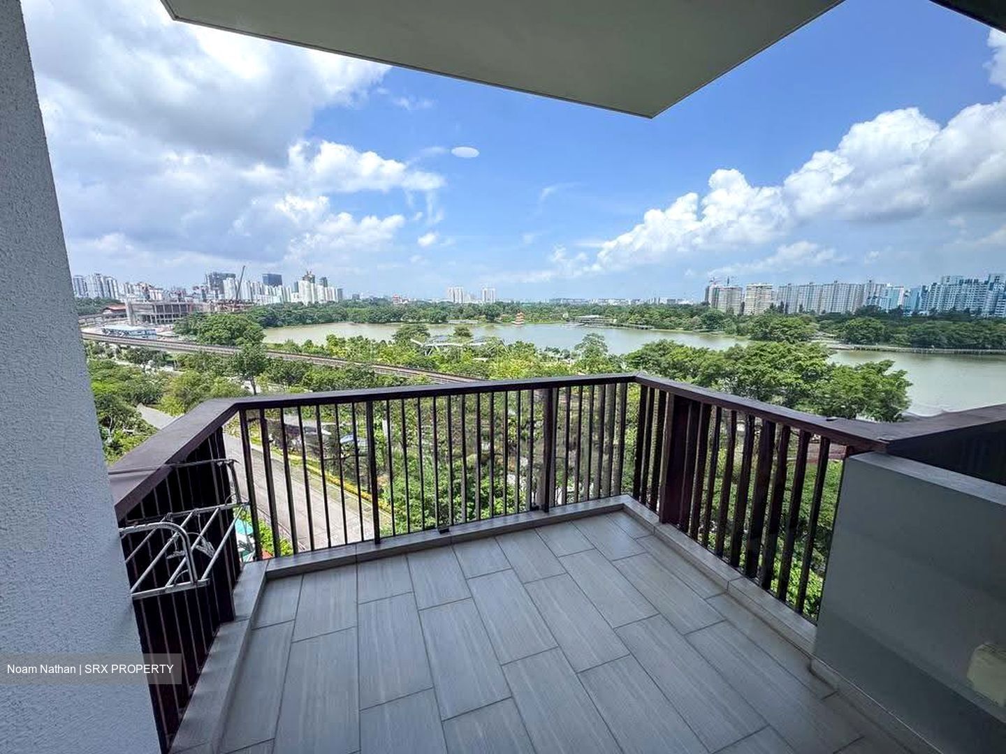 Lakeville (D22), Condominium #607779741